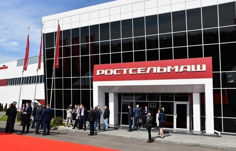 Крупнейший российский производитель сельхозтехники «Ростсельмаш» может прекратить работу с июля 2025 года