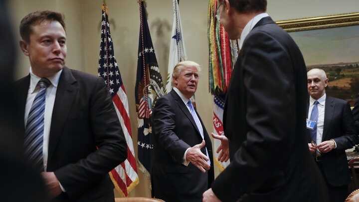 Маск после конфликта с Трампом решил поддержать демократов на выборах