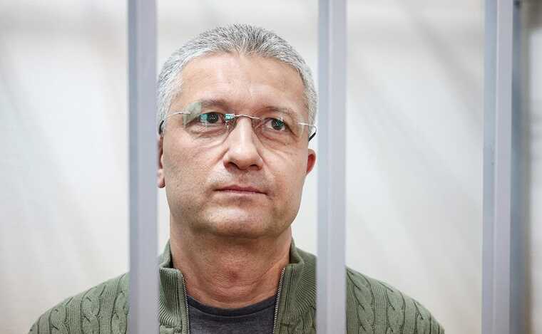 Бывшему заместителю Шойгу Тимуру Иванову грозит длительное заключение по делу о взятке в 150 миллионов рублей