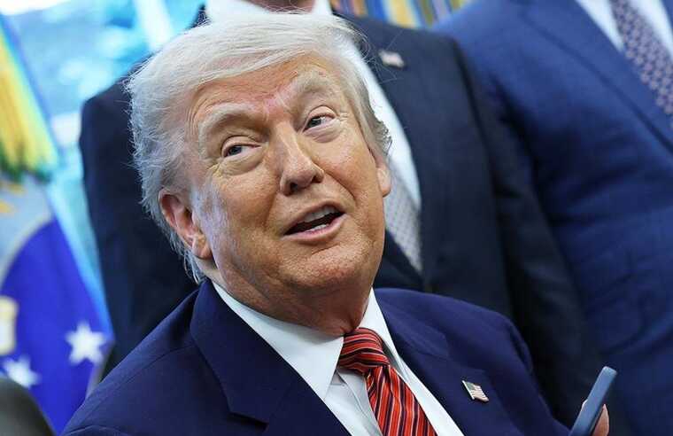 Трамп подтвердил, что Иран заранее предупредил США об ударе по базе в Катаре