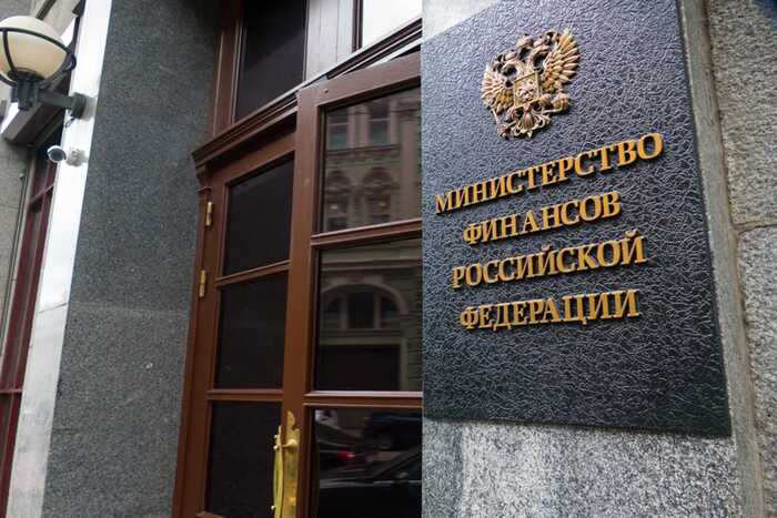 Новые госпошлины для мигрантов и повышение транспортных сборов стартуют в России с сентября 2025 года