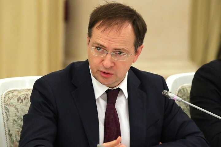 Мединский сообщил о предложении России о перемириях для эвакуации раненых и погибших на фронте
