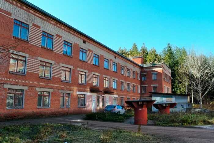 В Свердловской области депутаты требуют ревизии заброшенных медобъектов для сокращения расходов бюджета