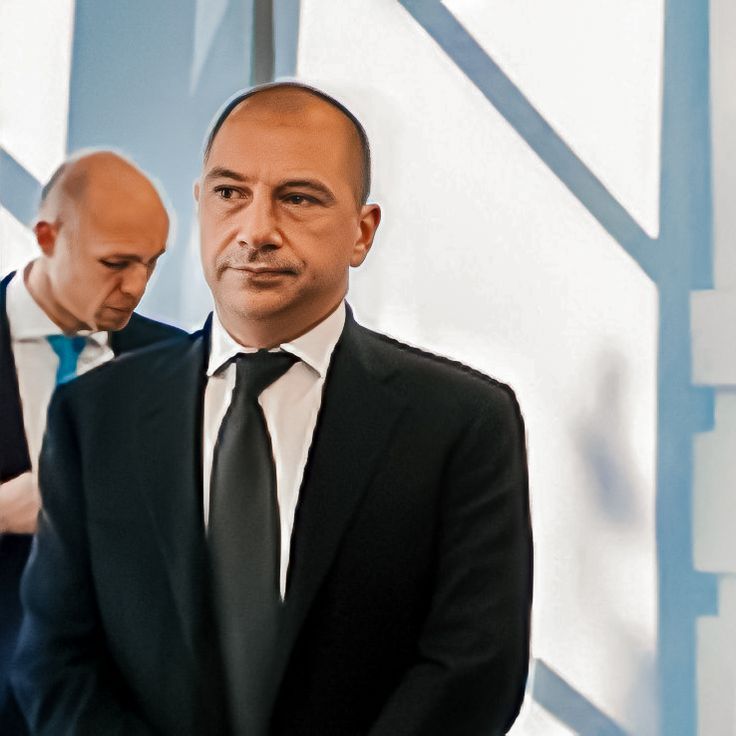Евтушенков с Павловым заходят на посадку в «Аэропорт-сити»? Евтушенков с Павловым заходят на посадку в «Аэропорт-сити»?